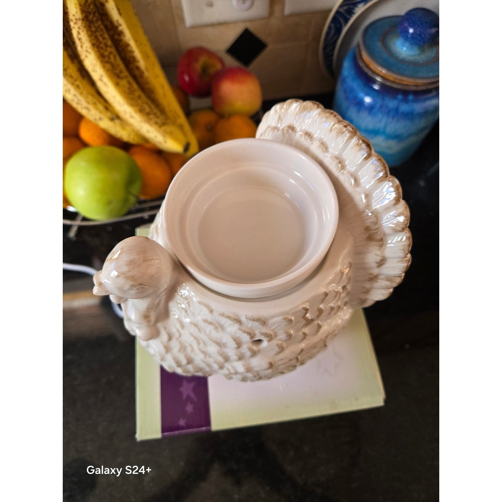 Scentsy Tom Turkey Full Size Wax Warmer Thanksgiving Fall Decor retired Cream - Picture 2 of 2